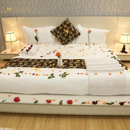 Riverland Hotel Bahir Dar Bagian luar foto