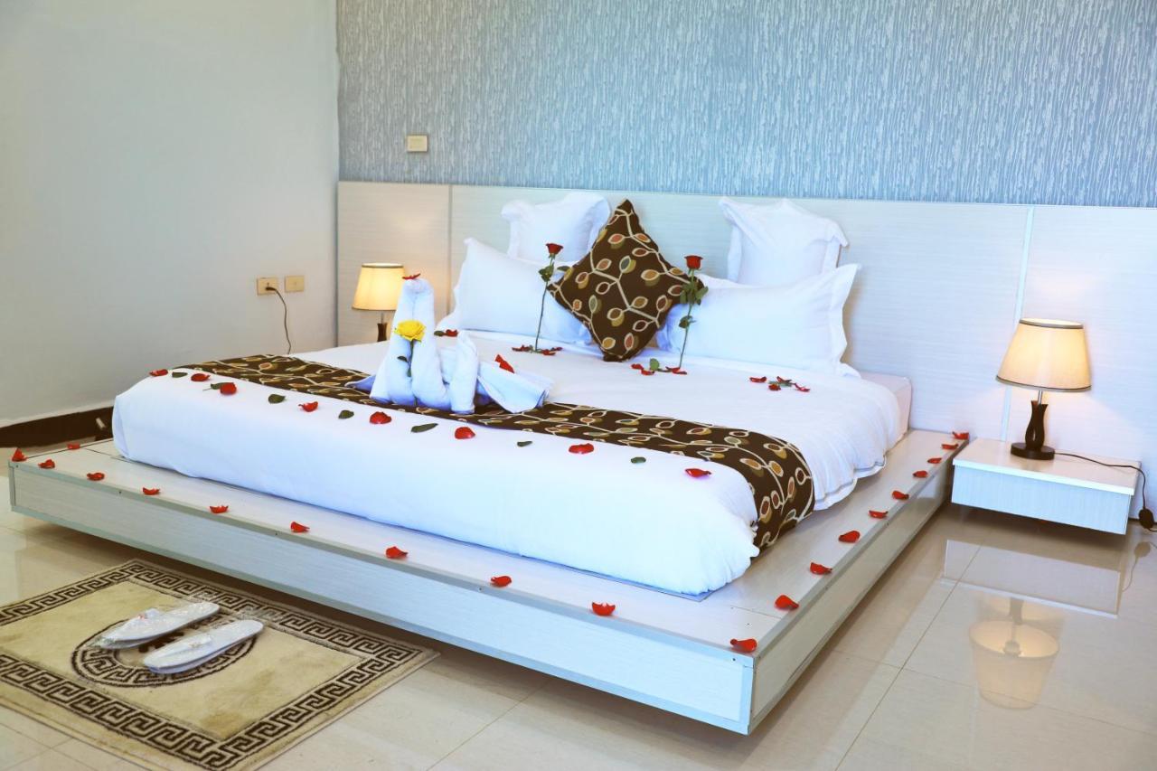 Riverland Hotel Bahir Dar Bagian luar foto
