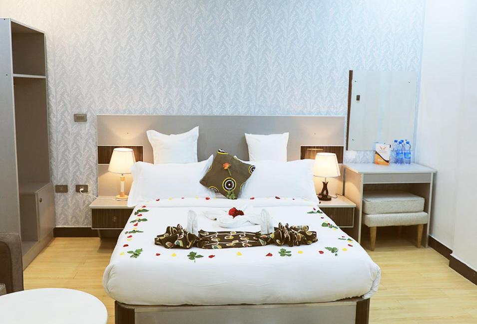 Riverland Hotel Bahir Dar Bagian luar foto